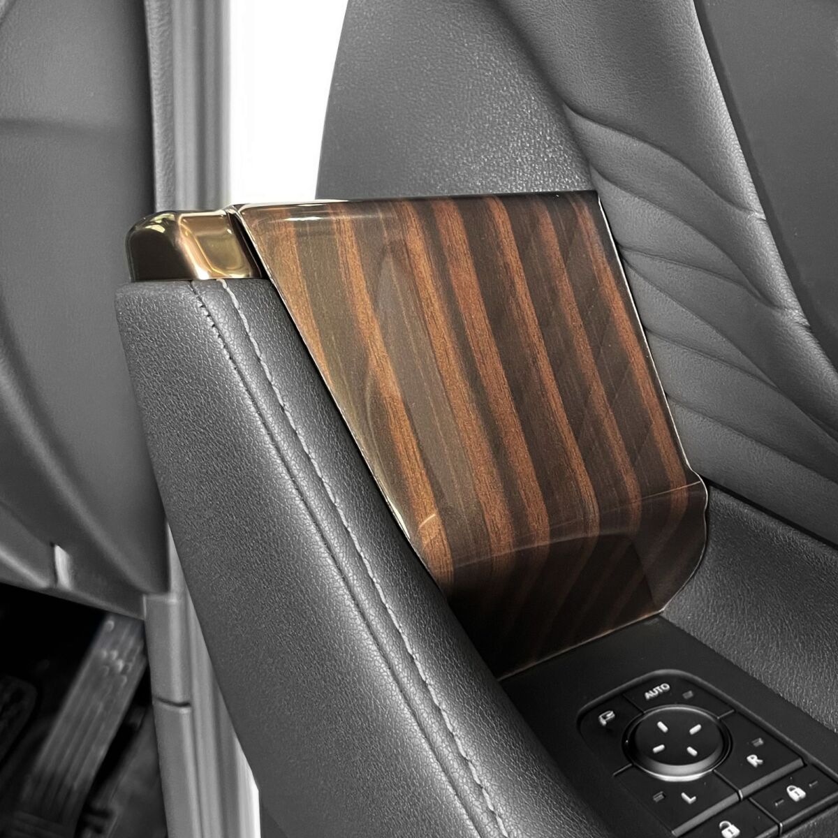 DOOR CLUSTER - FL - PIANO BLACK